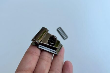 Bag twist lock Design 1 Black