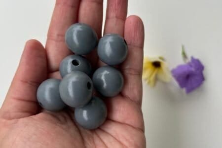 Round Wooden Color Beads - Dark Grey (20,16 MM)