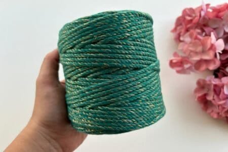 Twisted 4MM - Dark Green With Gold Zari