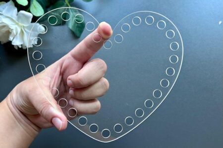 Acrylic Base With Holes - Heart - 1Pc